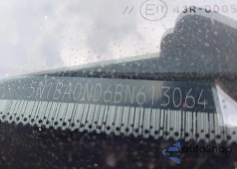 2011 Nissan Armada Platinum z USA, uszkodzony, nr VIN 5N1BA0ND6BN613064